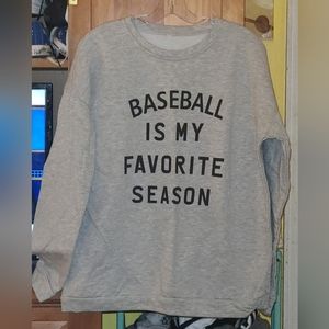 Size L/XL Women's Sweatshirt